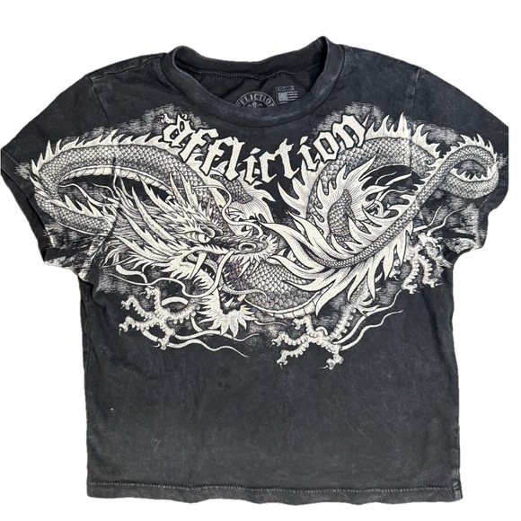 Affliction Tops - Affliction  Dragon Tee - Charcoal crop top